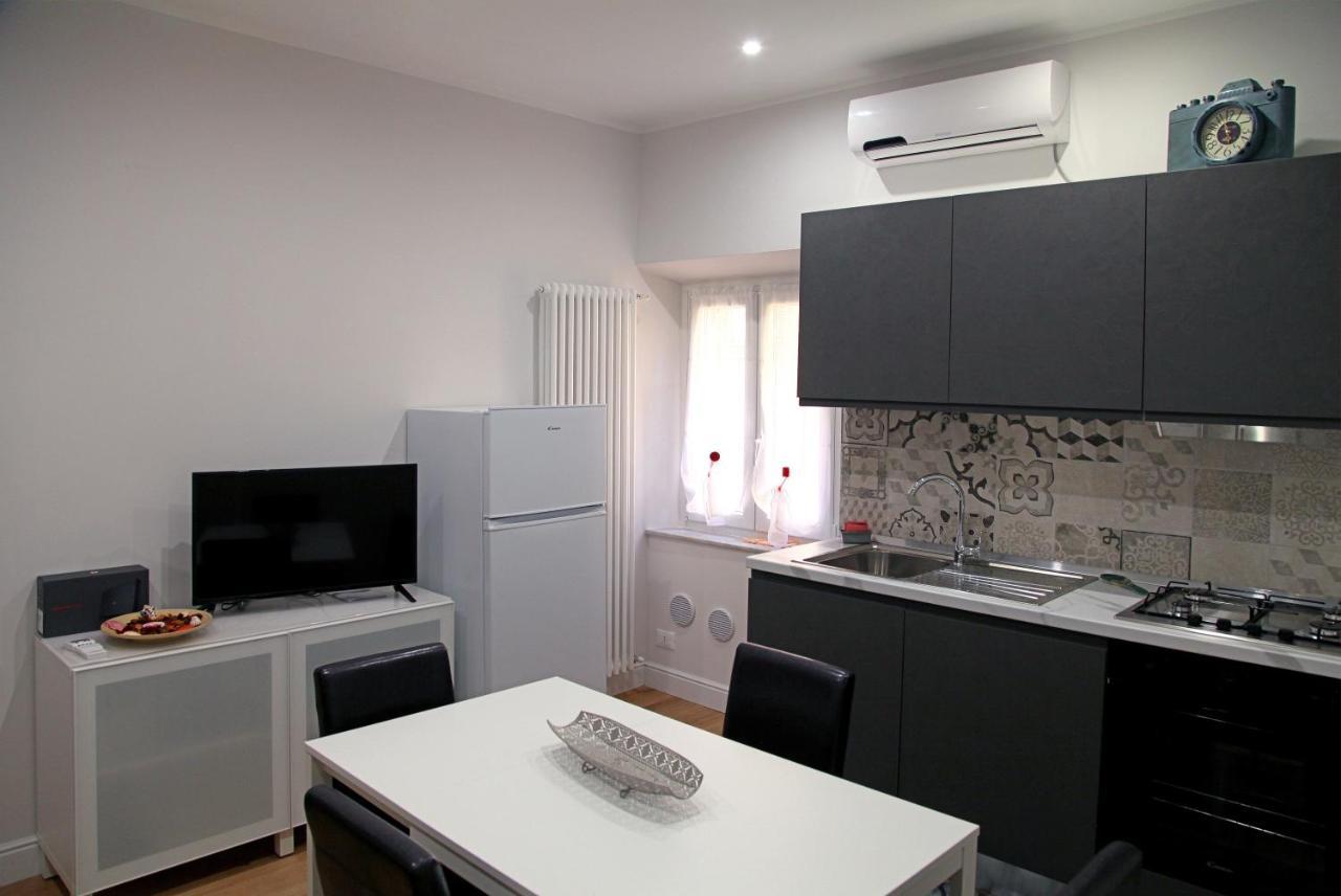 Stella Marina Apartment Savona Bagian luar foto