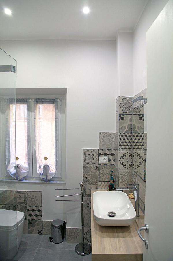 Stella Marina Apartment Savona Bagian luar foto