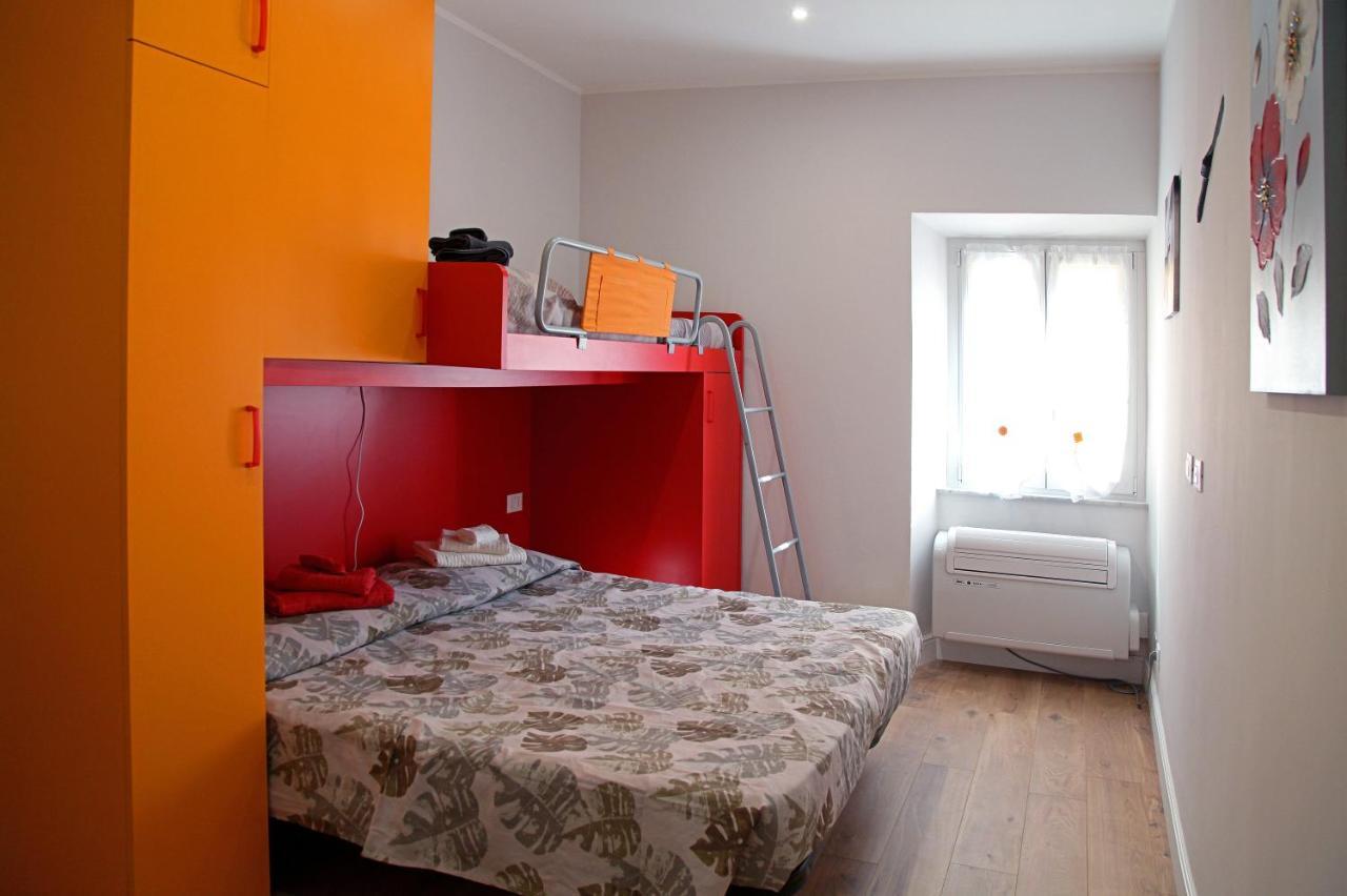 Stella Marina Apartment Savona Bagian luar foto
