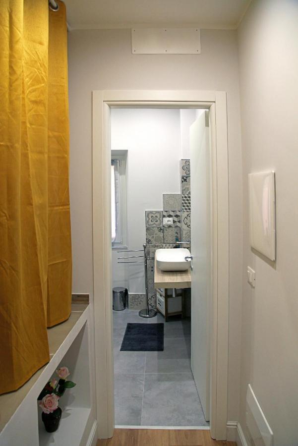 Stella Marina Apartment Savona Bagian luar foto
